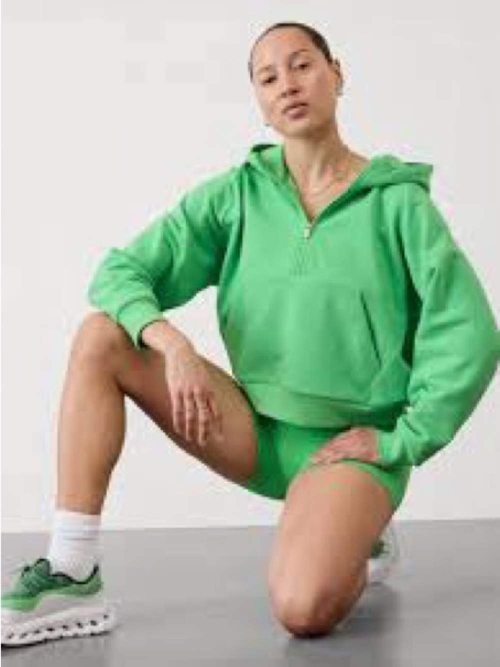 Athleta Women’s Green Quarter-Zip Hooded Pullover Top